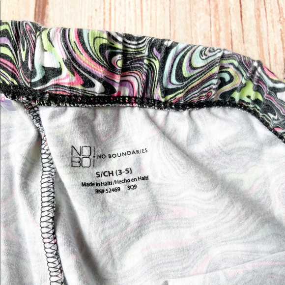 Women’s No Boundaries Pink Black Retro Print Leggings Size S - Picture 7 of 9